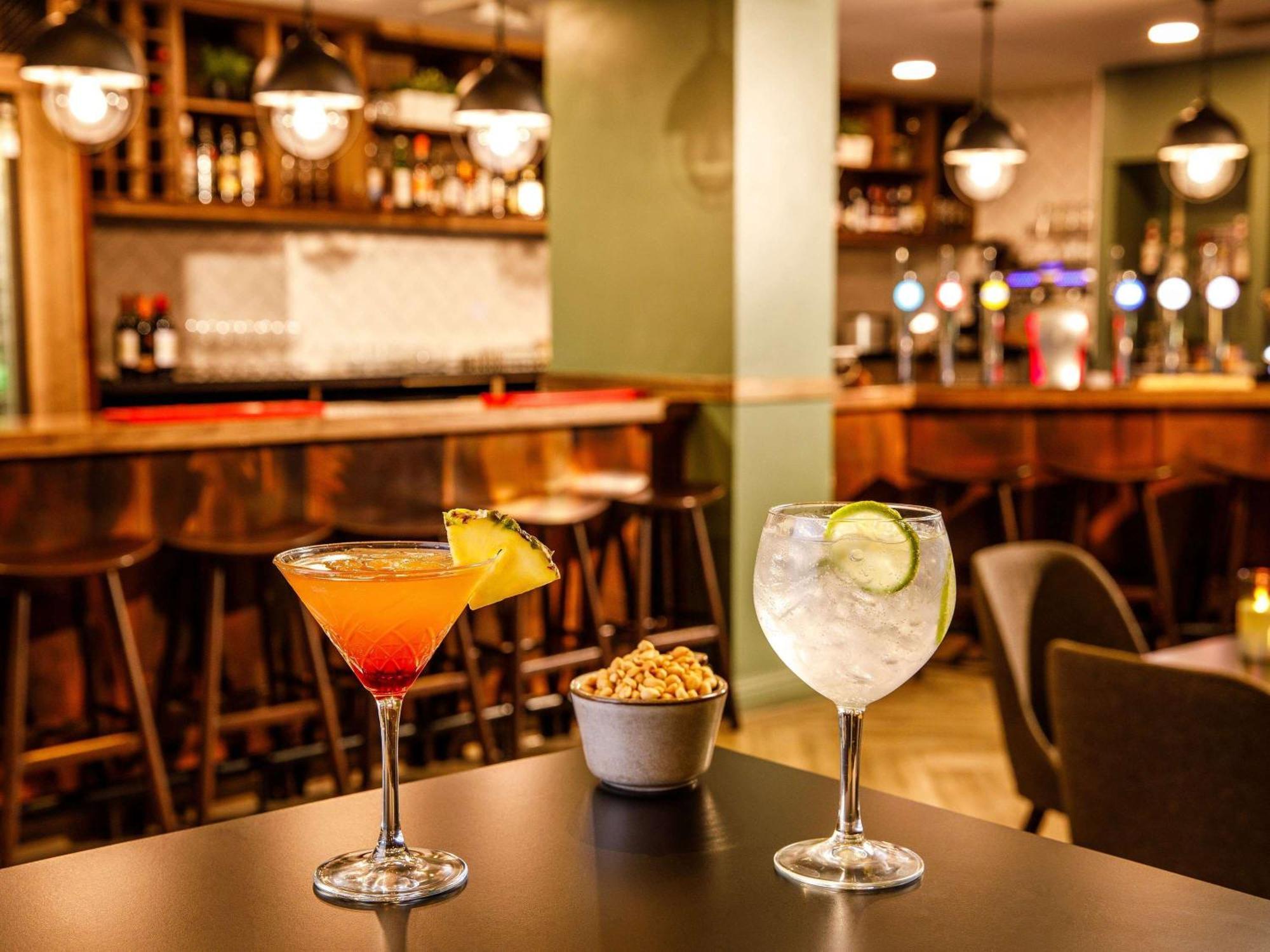Mercure Cardiff North Hotel Dış mekan fotoğraf