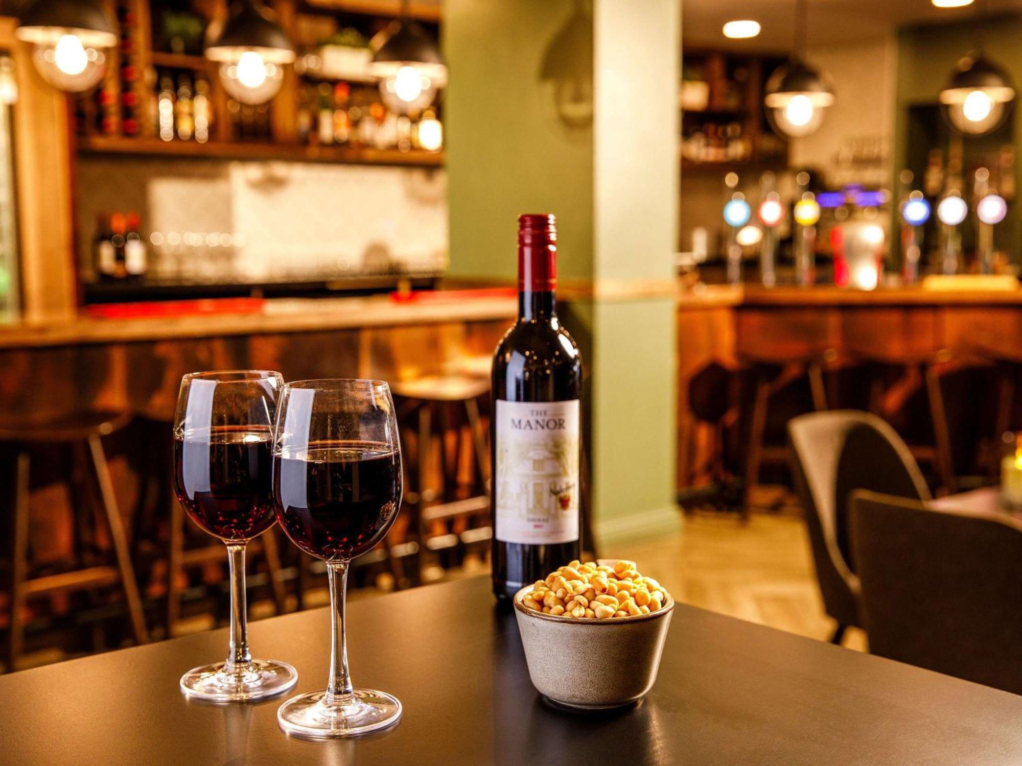 Mercure Cardiff North Hotel Dış mekan fotoğraf