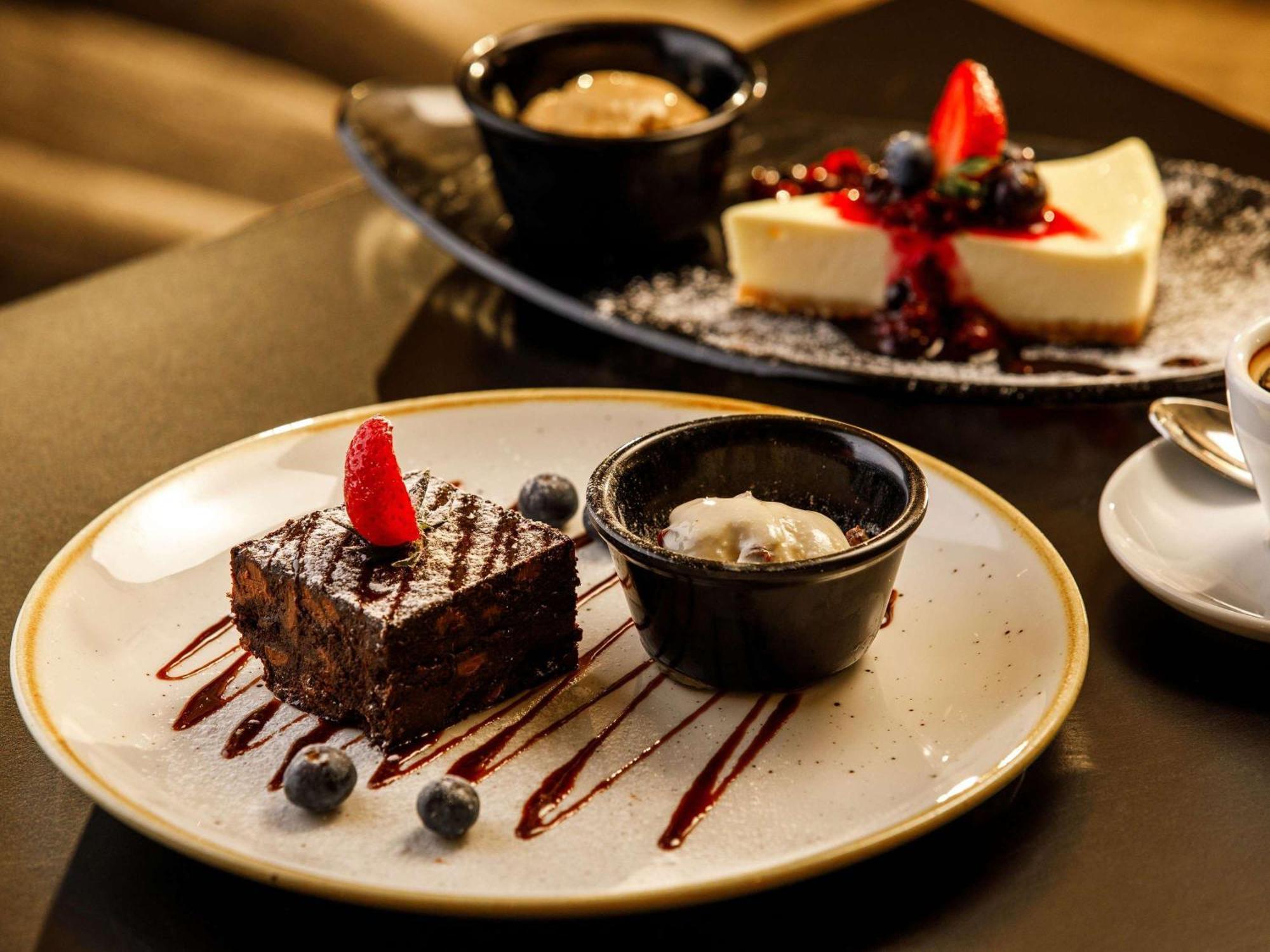 Mercure Cardiff North Hotel Dış mekan fotoğraf