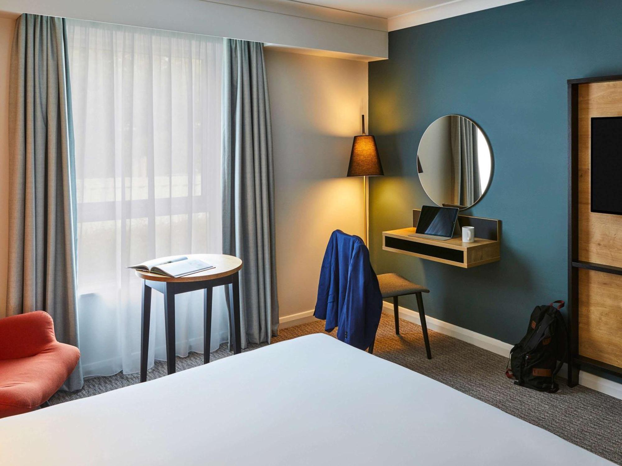 Mercure Cardiff North Hotel Dış mekan fotoğraf