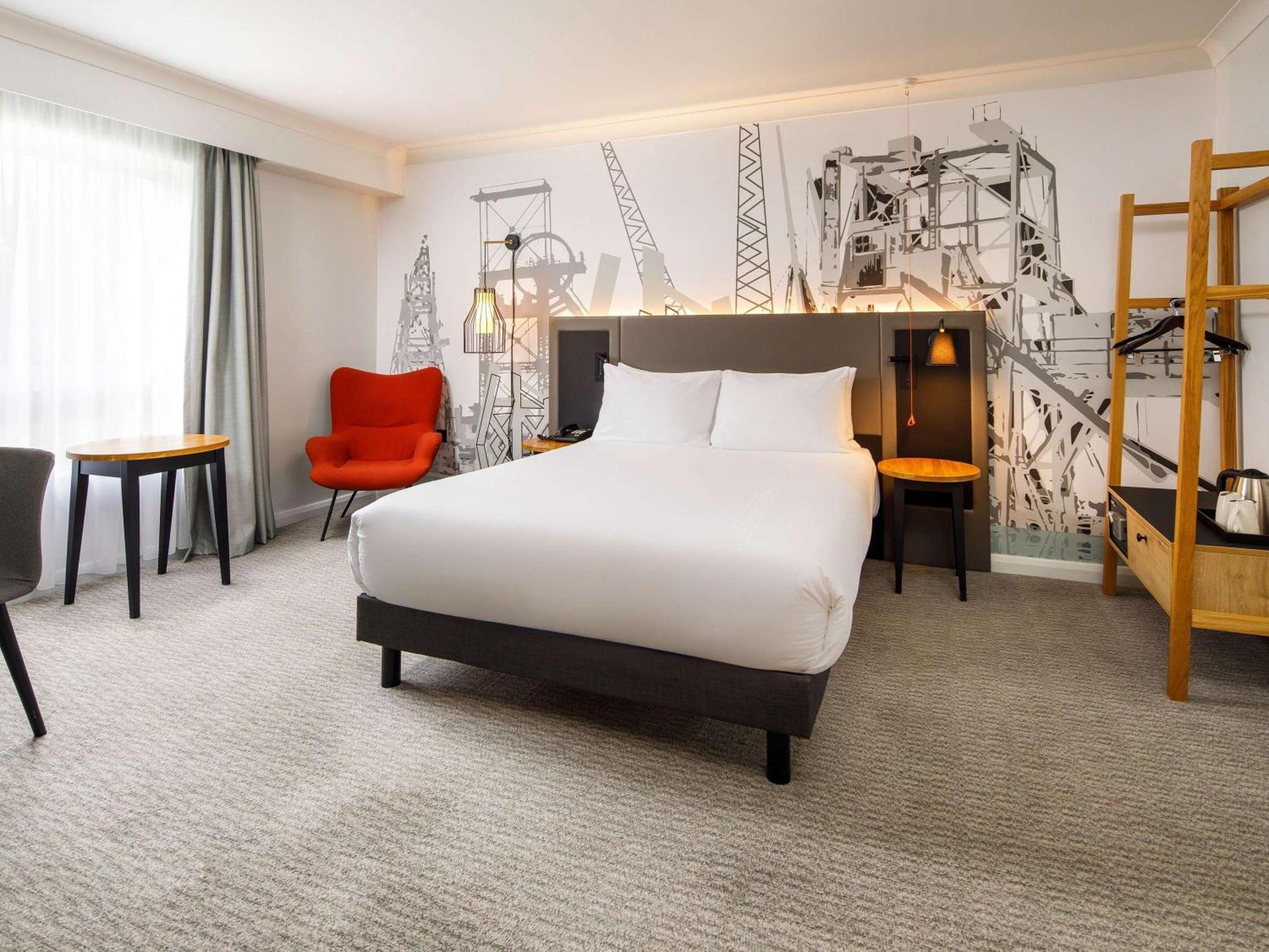 Mercure Cardiff North Hotel Dış mekan fotoğraf