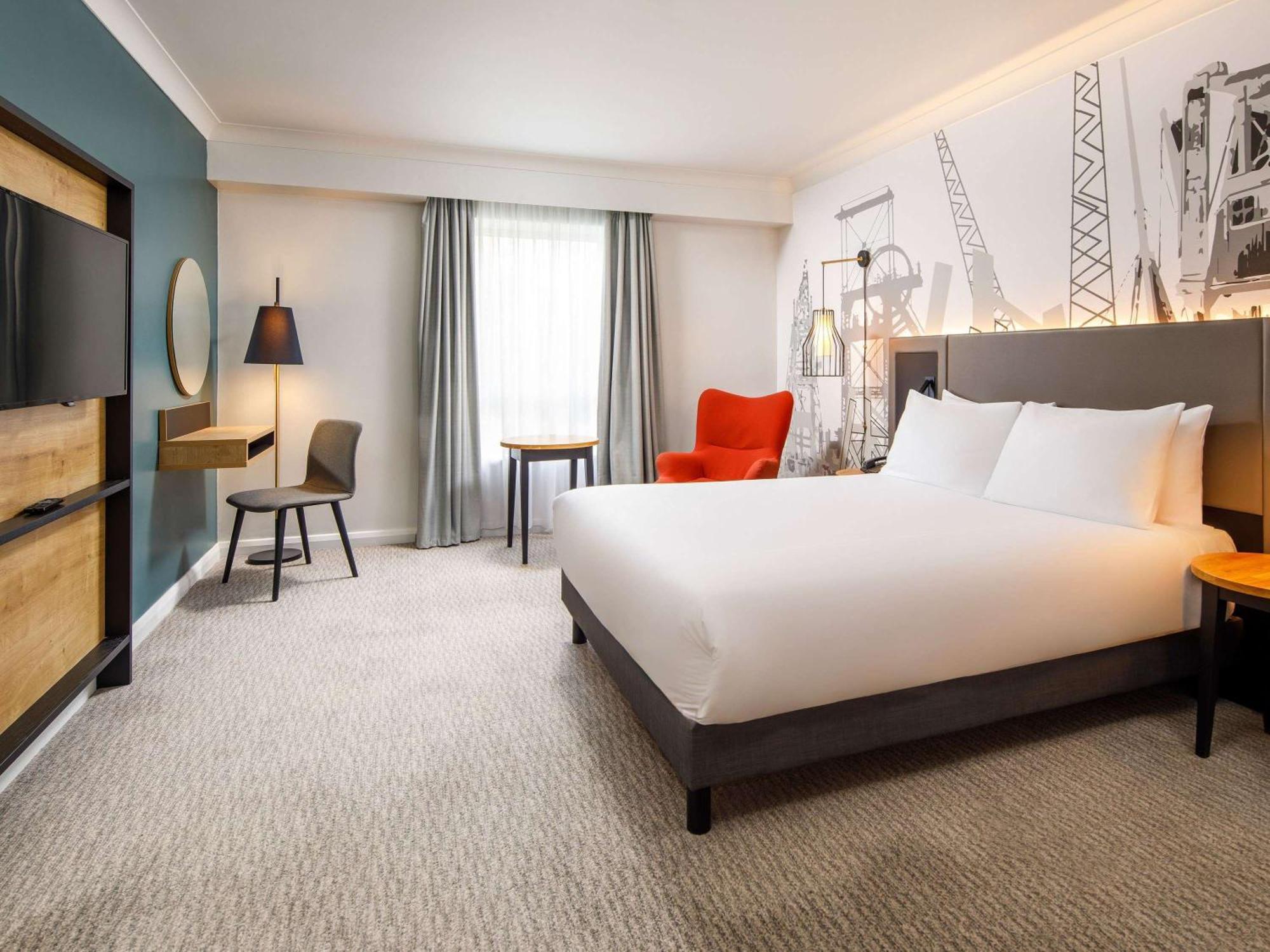 Mercure Cardiff North Hotel Dış mekan fotoğraf