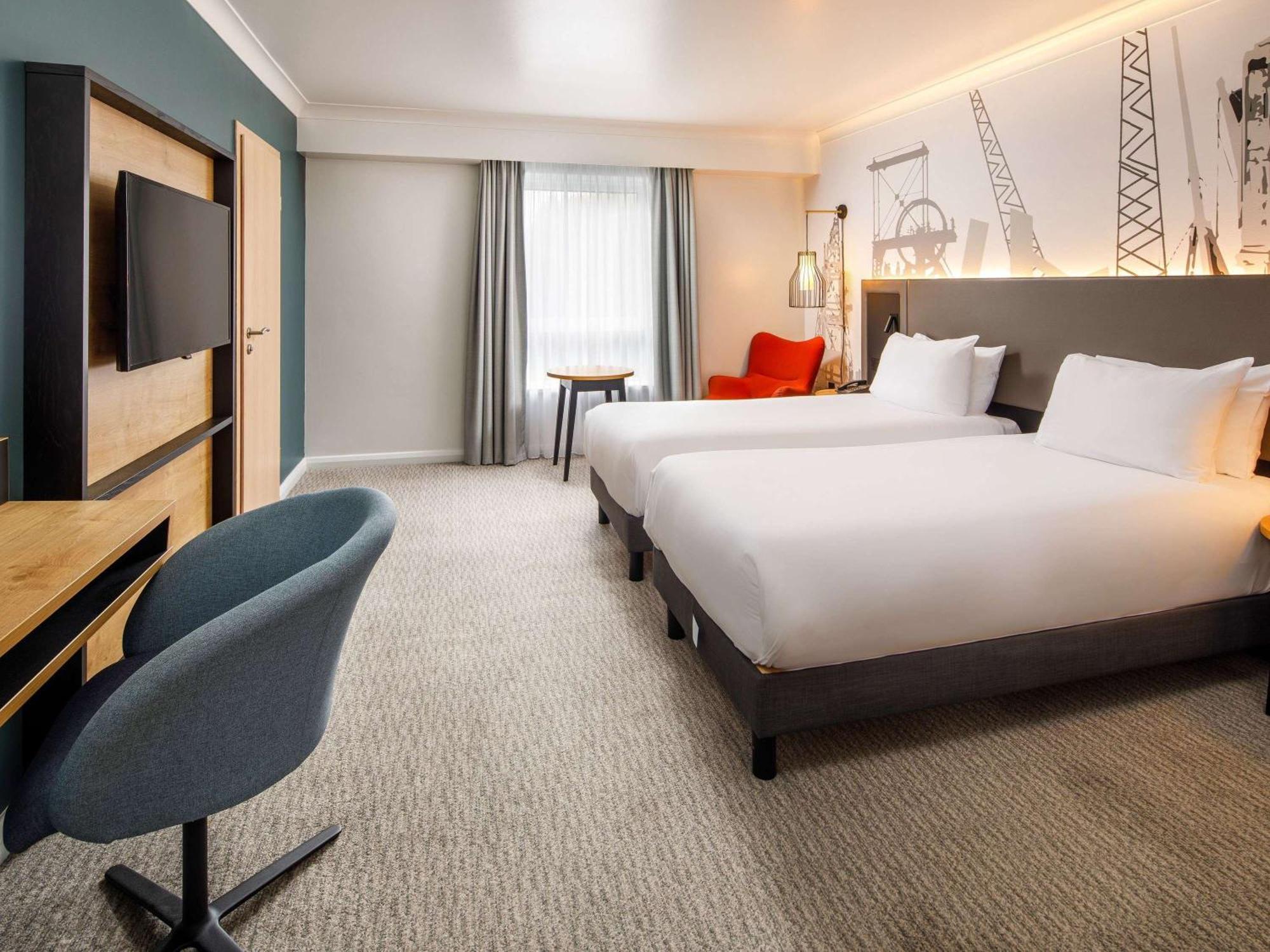 Mercure Cardiff North Hotel Dış mekan fotoğraf