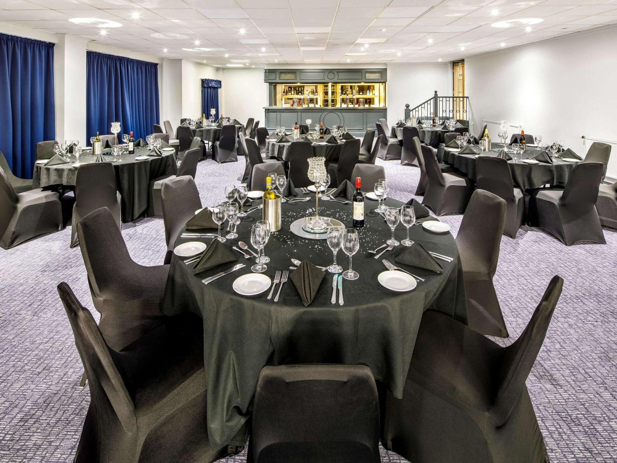 Mercure Cardiff North Hotel Dış mekan fotoğraf