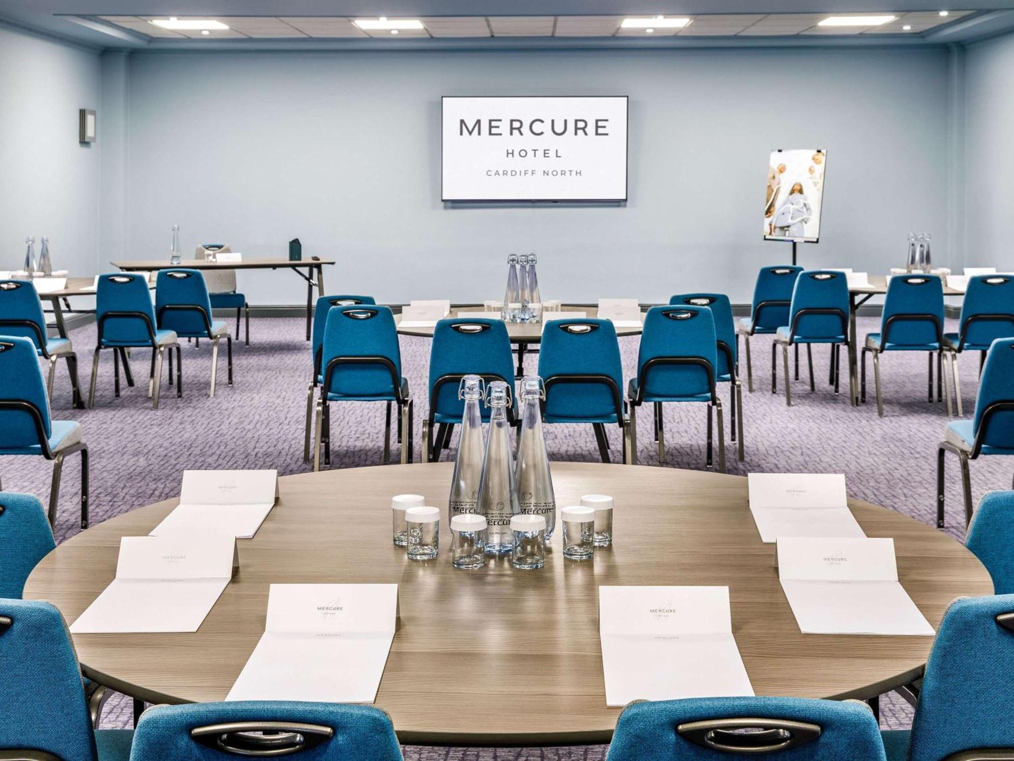 Mercure Cardiff North Hotel Dış mekan fotoğraf